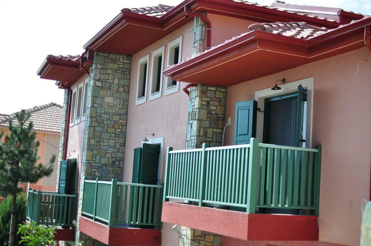 Oreiades Houses Κρυονέρι Εξωτερικό φωτογραφία